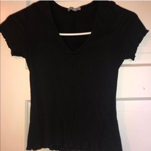 cropped black v neck